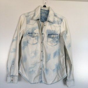 GAP Long Sleeve Collared Top Denim Blue White Wash S pearl Snap with Pockets